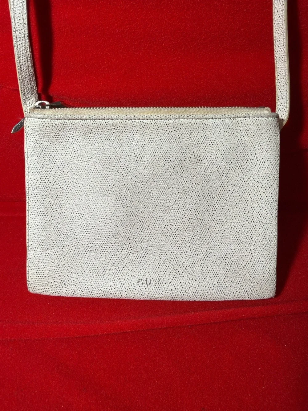White Pebbles Leather Bag Aritzia Auxiliary - Sleek Everyday Shoulder Purse